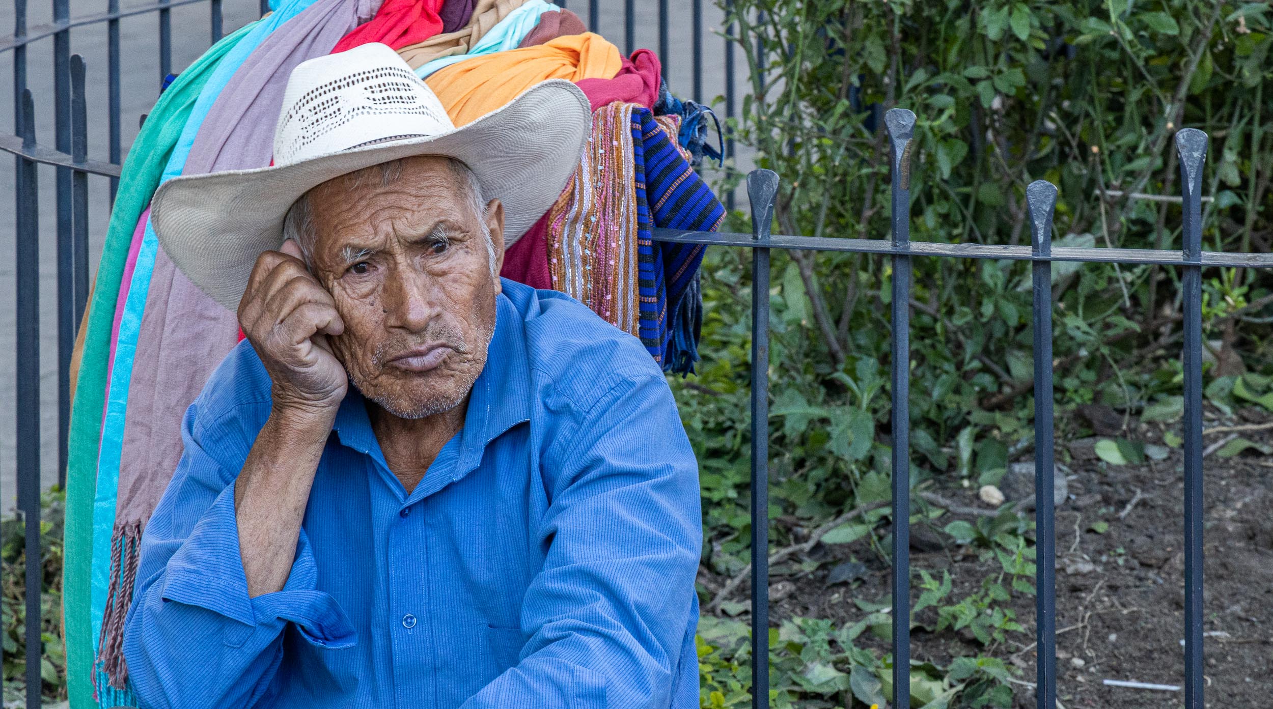 Guatemala-Antigua-Tired-Old-Man